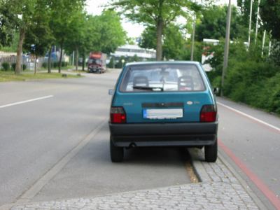 Parken auf dem Schutzstreifen